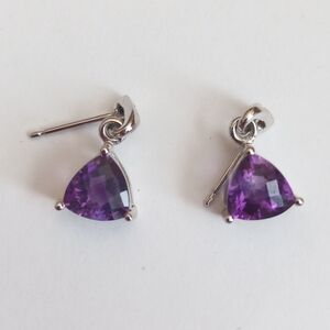 Amethyst earrings, 14K white gold